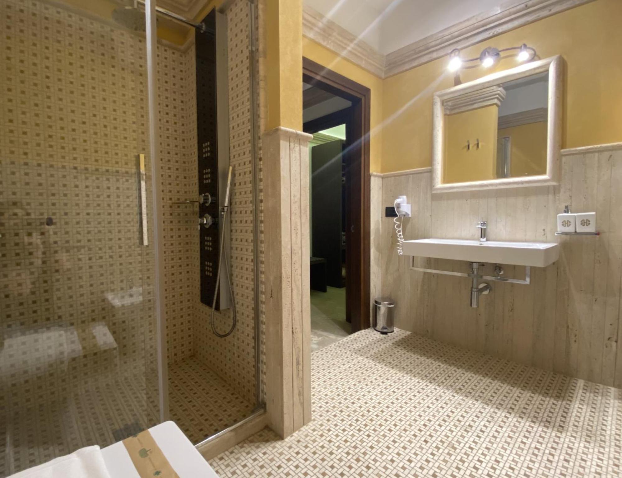 Bhb Hotel Мандурия Экстерьер фото