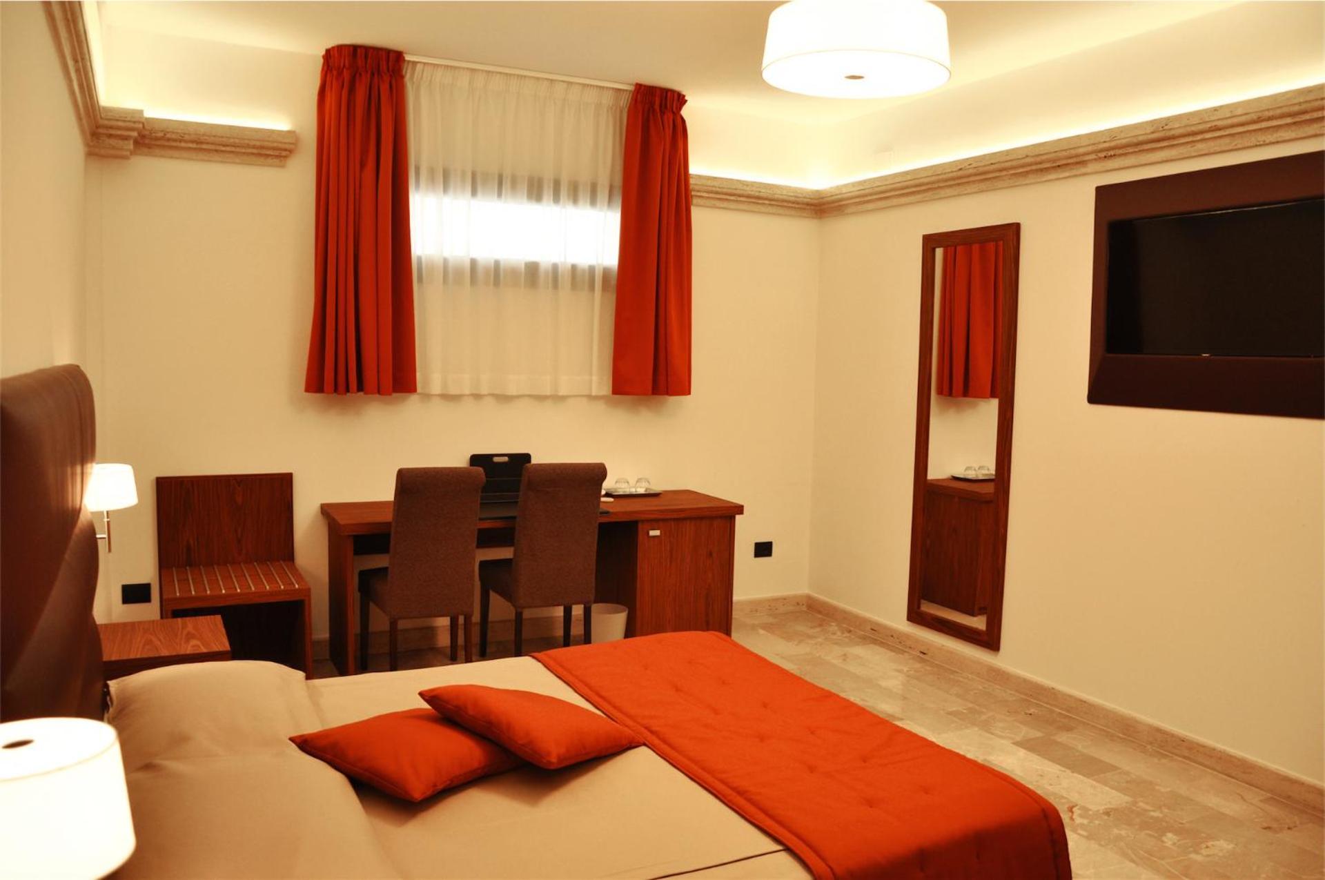 Bhb Hotel Мандурия Экстерьер фото