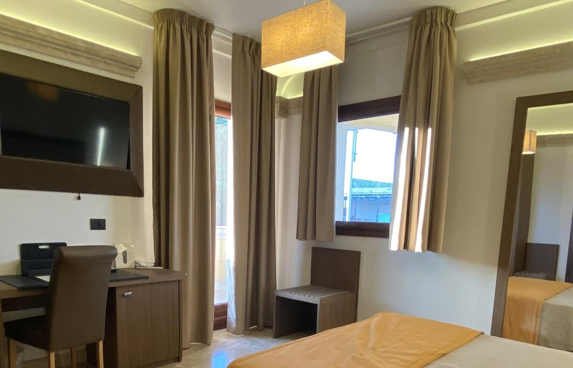 Bhb Hotel Мандурия Номер фото