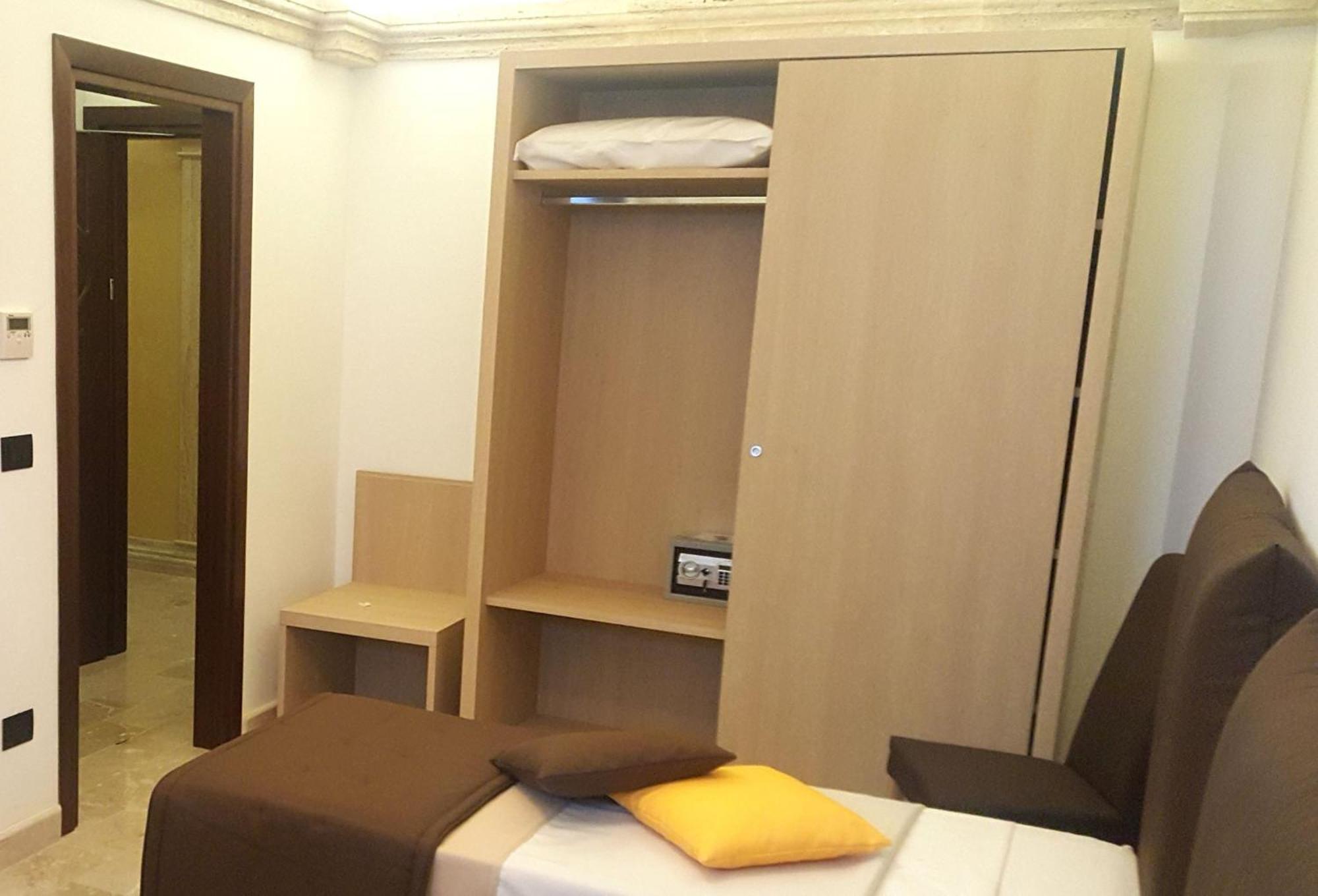Bhb Hotel Мандурия Номер фото